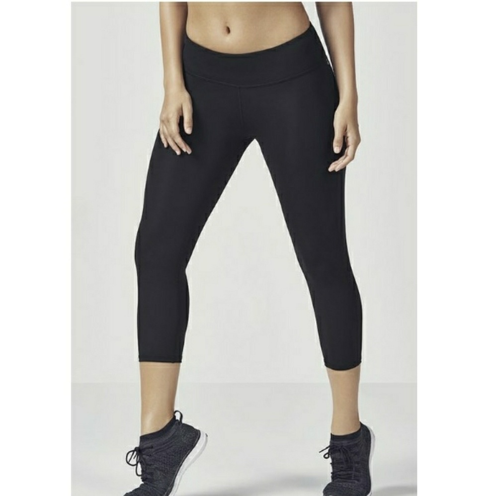 Fabletics Powerform Dhyna Capris